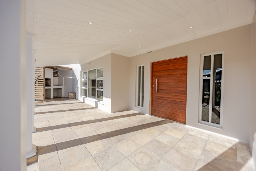 4 Bedroom Property for Sale in Belgravia Western Cape